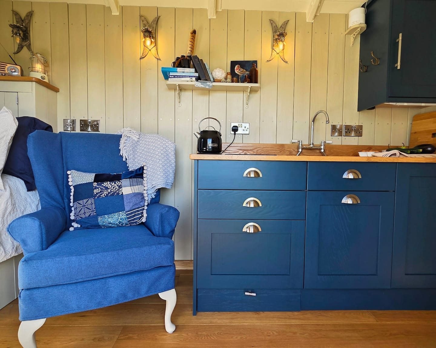 Seren’s fitted kitchenette and Belfast sink
